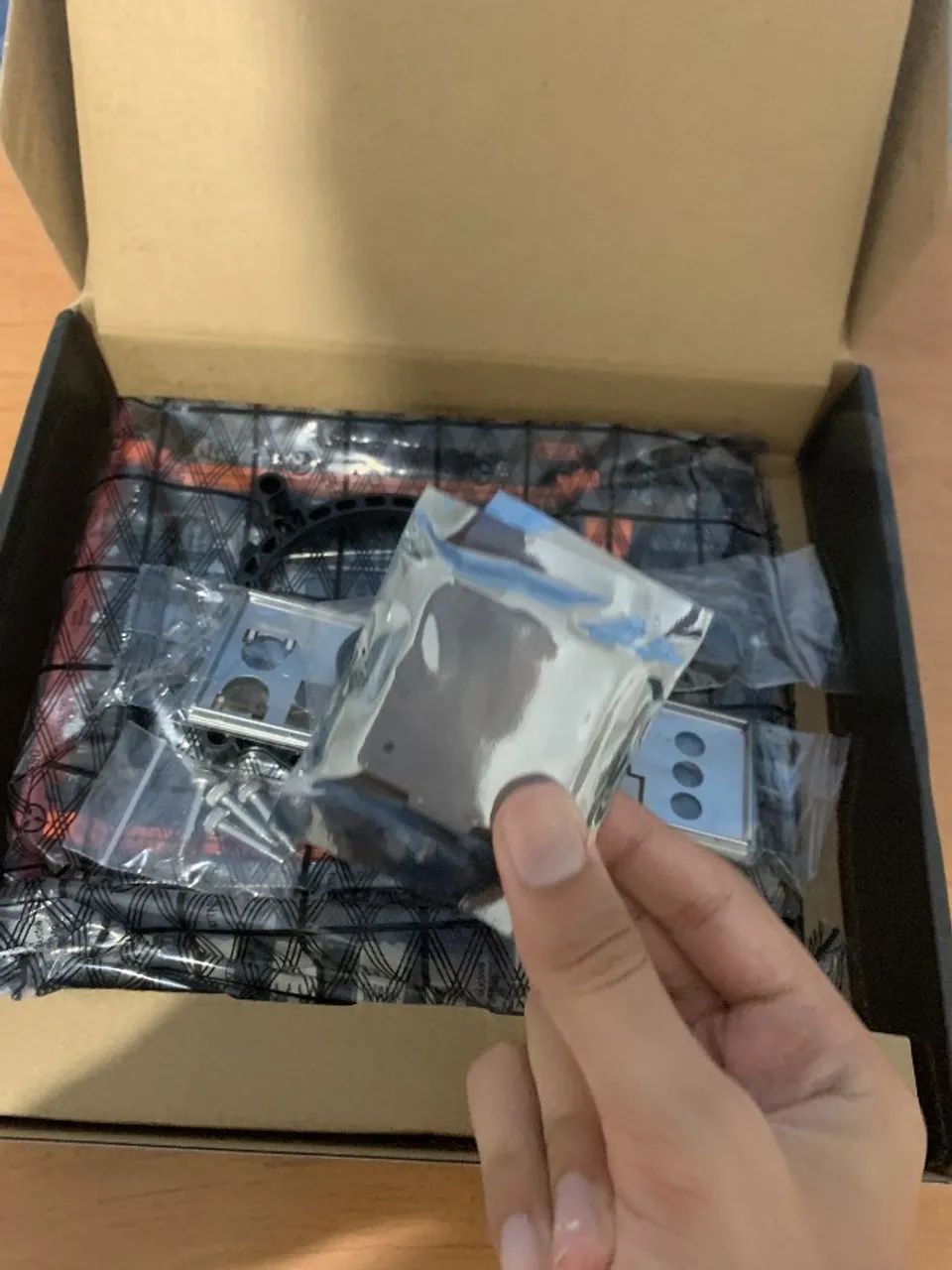 Kit Xeon 2680 v4 com placa mãe X99 da MOUGOL - Foto 4