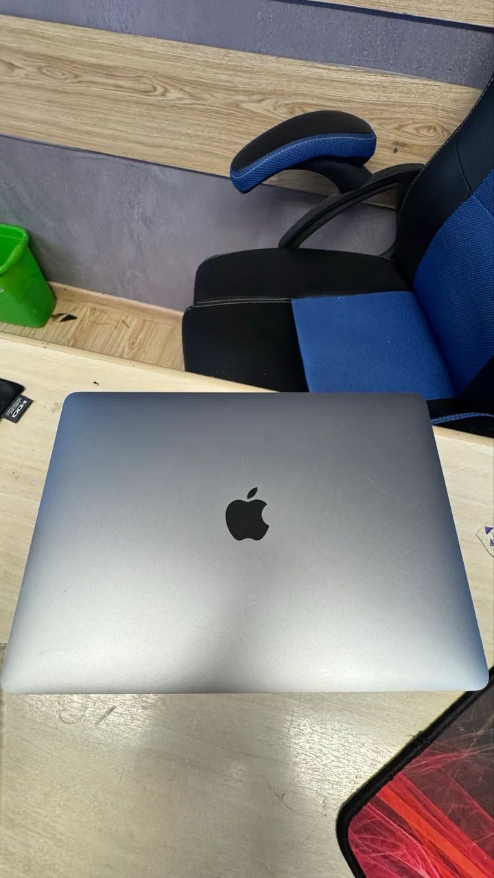 MacBook Pro 2019 Touch Bar - core i5 8gb de ram e ssd 256 - Foto 3