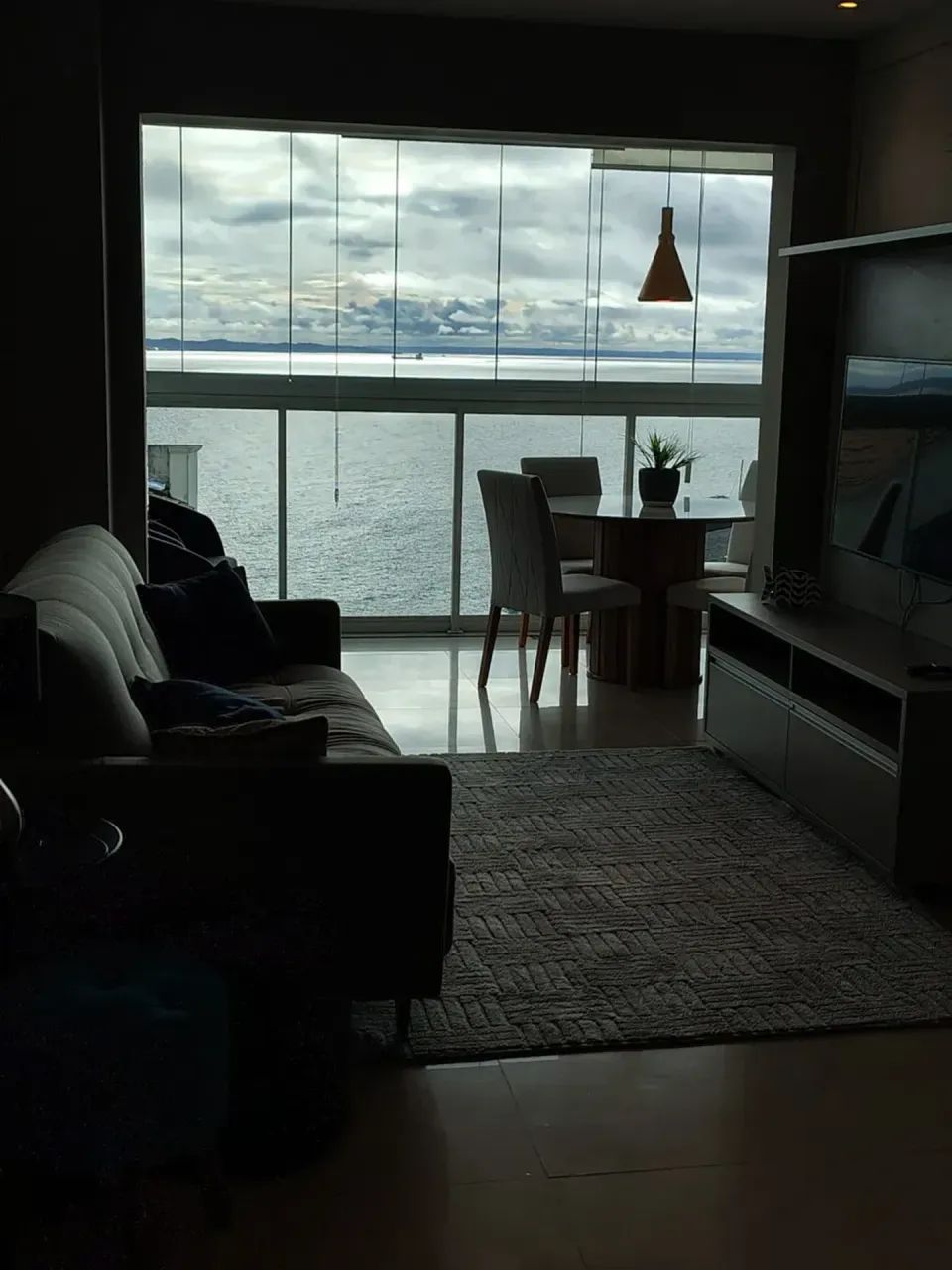APTO CLOCK MARINA,  MOBILIADO COM VISTA MAR ! - Foto 4