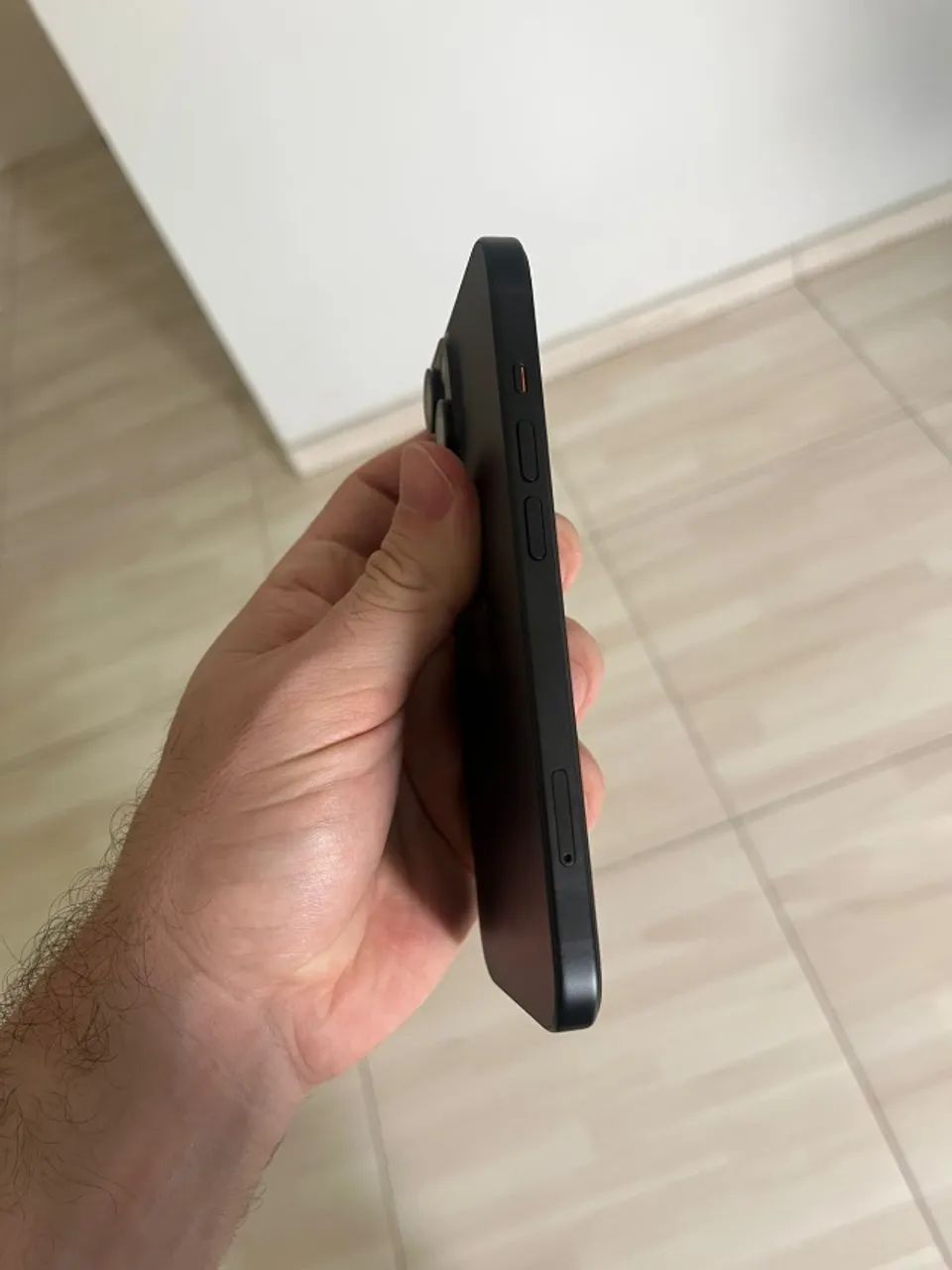 Iphone 15 128gb bateria 79% - Foto 3