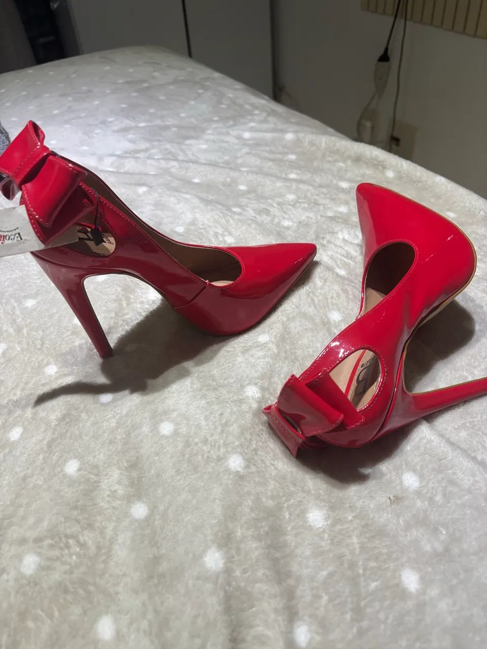 Scarpin vermelho com laço  - Foto 2