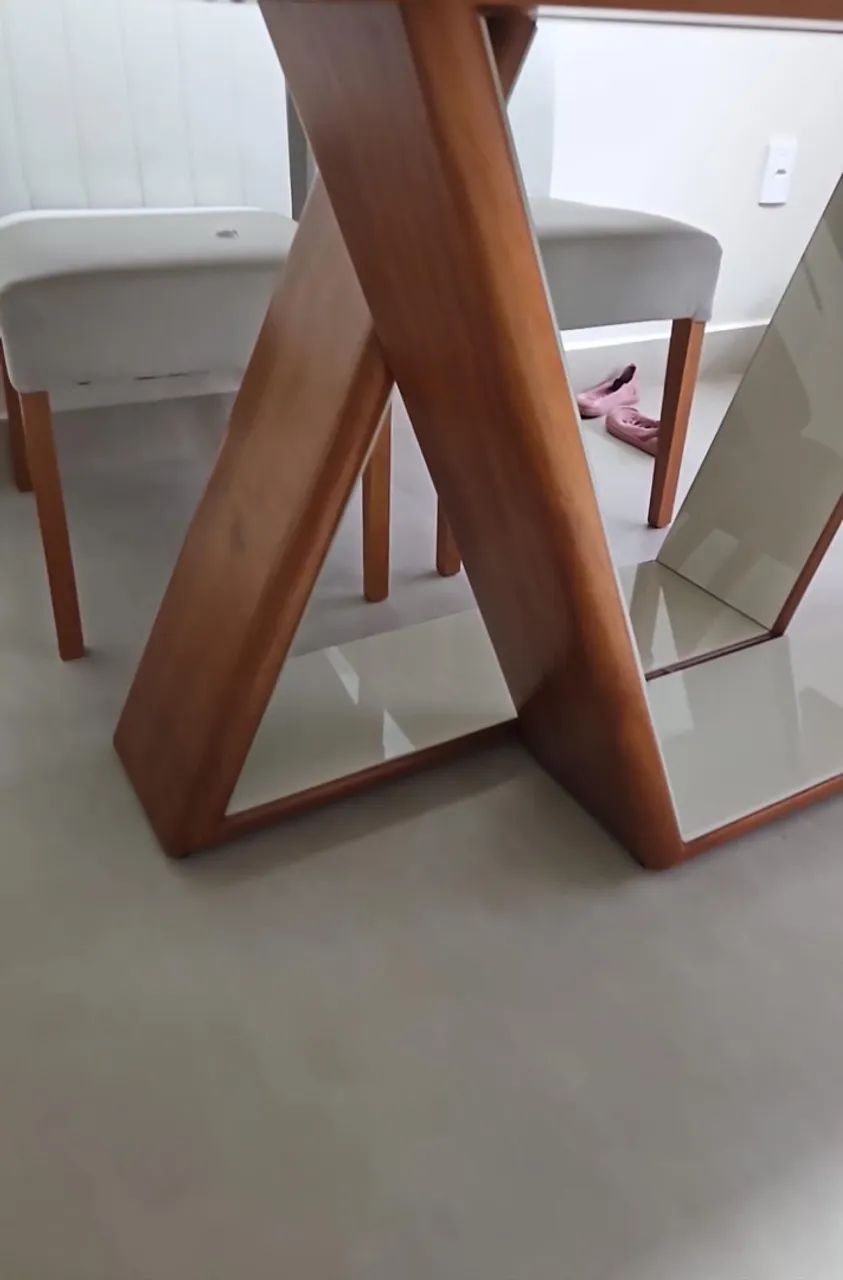 Mesa em laca com 8 cadeiras  - Foto 4