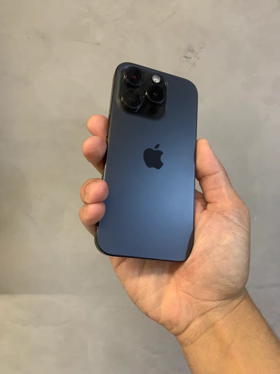 iPhone 15 Pro 128 GB - Titânio Preto - Foto 5