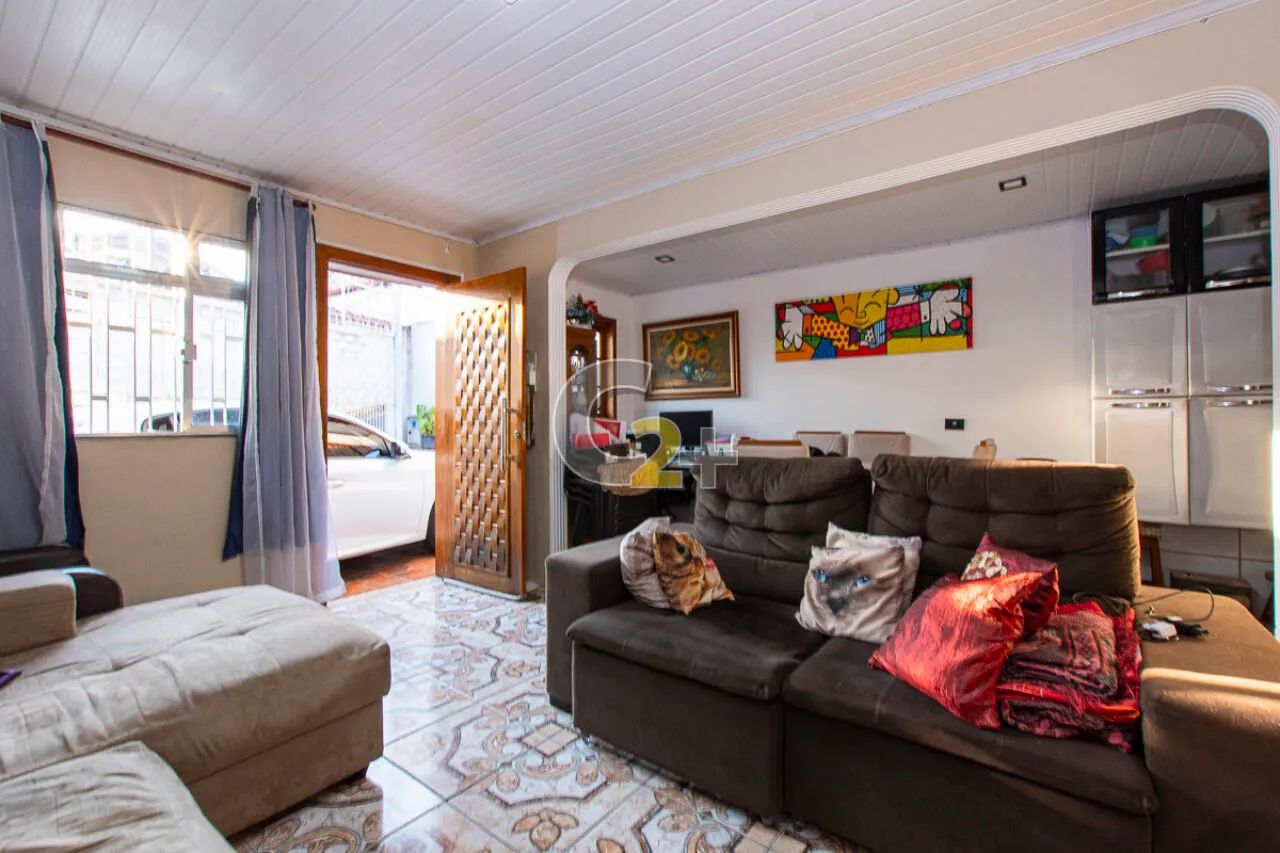 Casa de Vila térrea à venda na Parada Inglesa com 2 quartos e 1 vaga