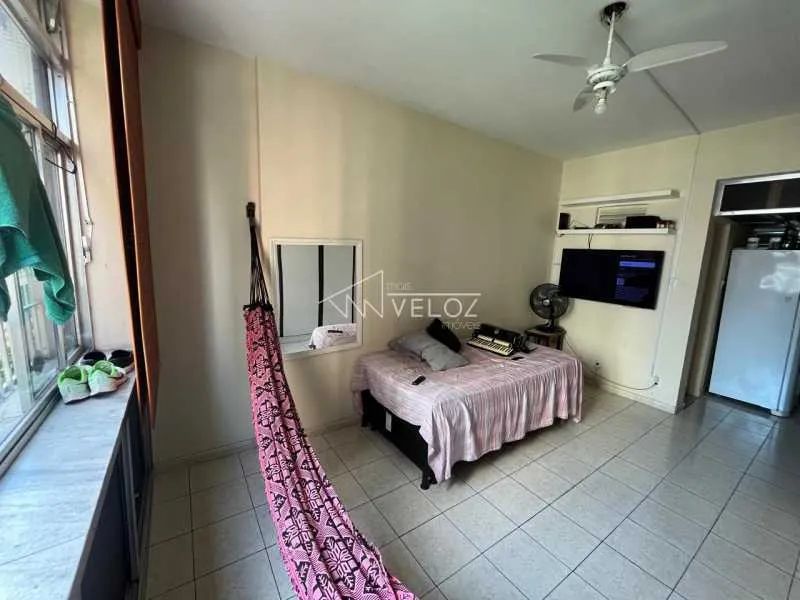 Kitnet/Conjugado - / Residencial / Centro