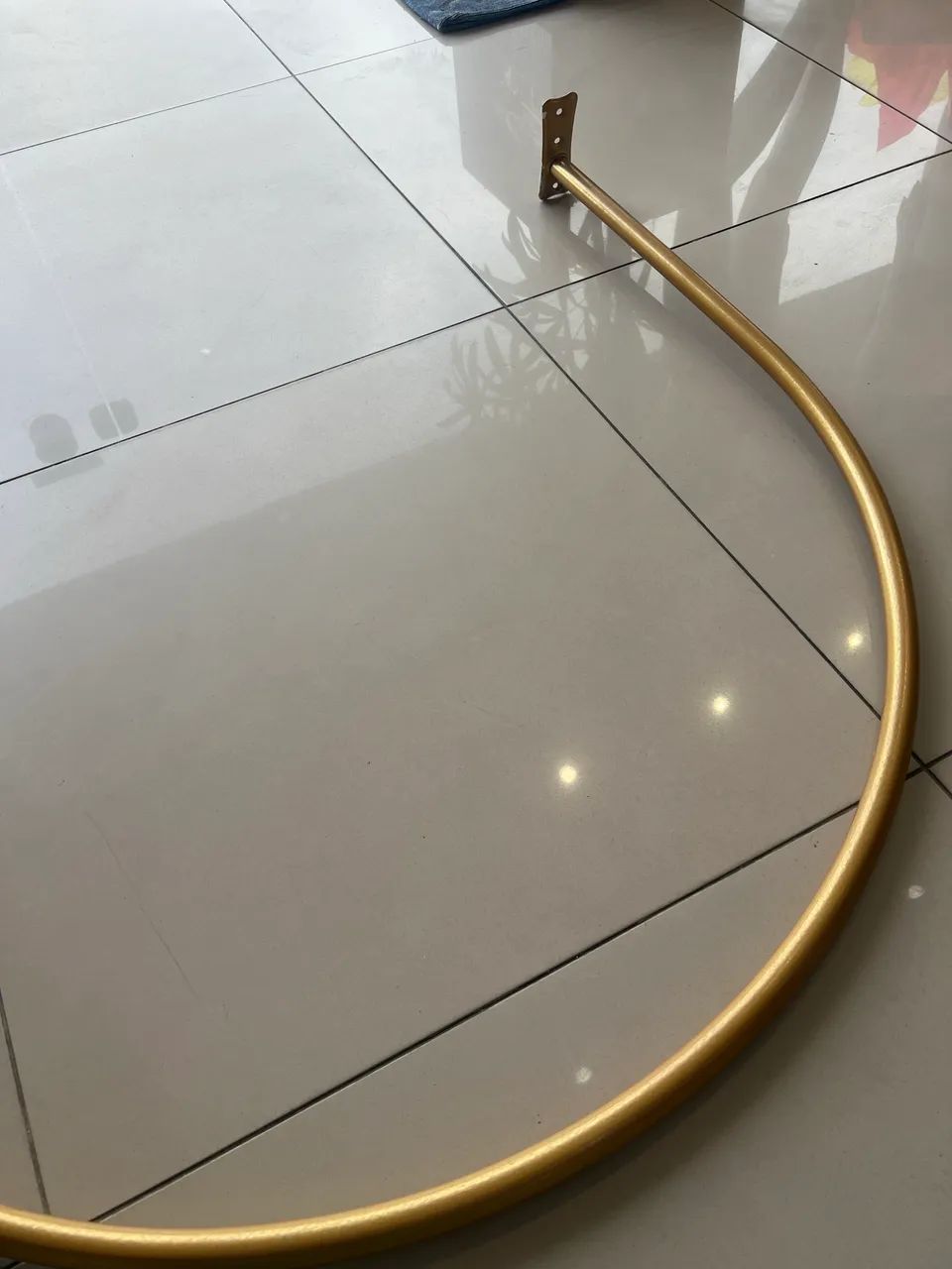 Provador dourado redondo 90cm 1m