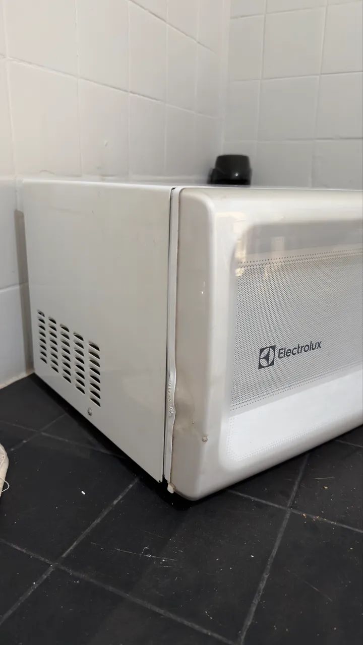 Microondas Eletrolux 127V - Foto 4