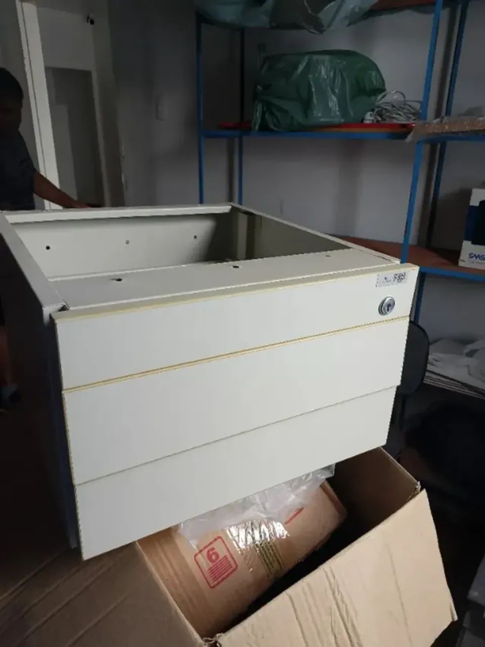 Gaveteiro De Mesa Suspenso  - Foto 4