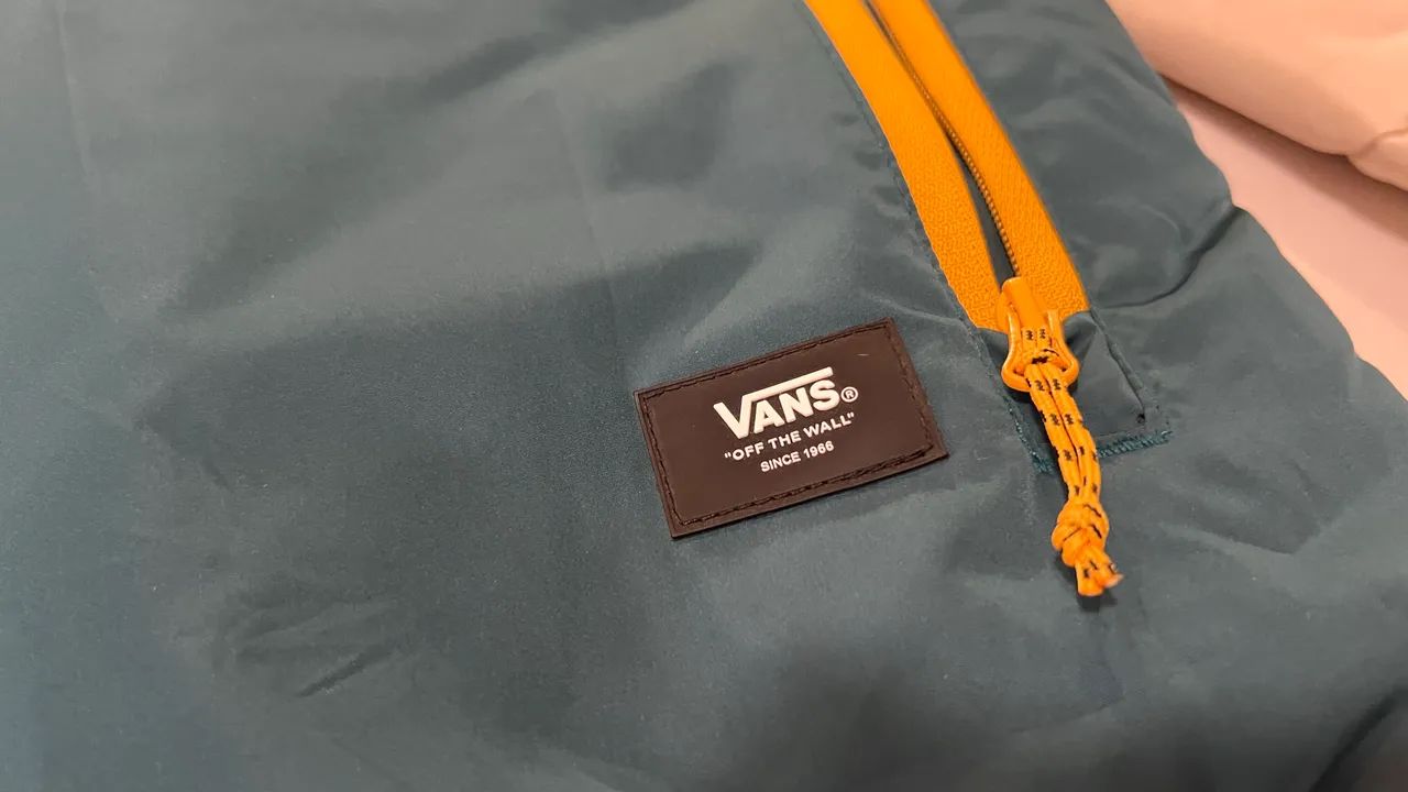 Jaqueta VANS Puffer Tamanho M - Foto 4