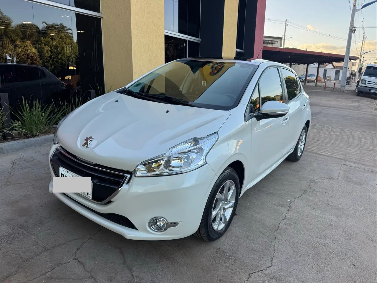 Peugeot 208 2016