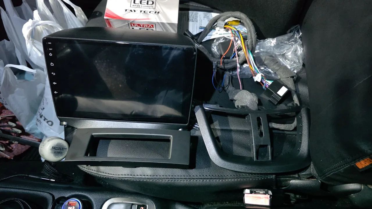 Moldura multimidia de 9 polegadas pegout 207 e computador de bordo - Foto 2