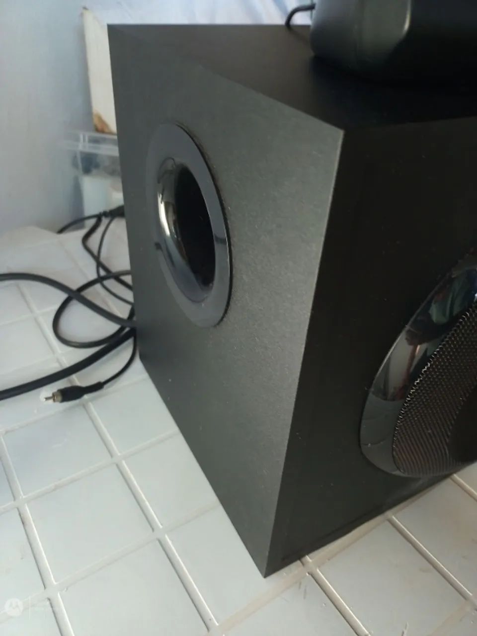 Caixa de som Logitech 2.1 - VENDO - Foto 2