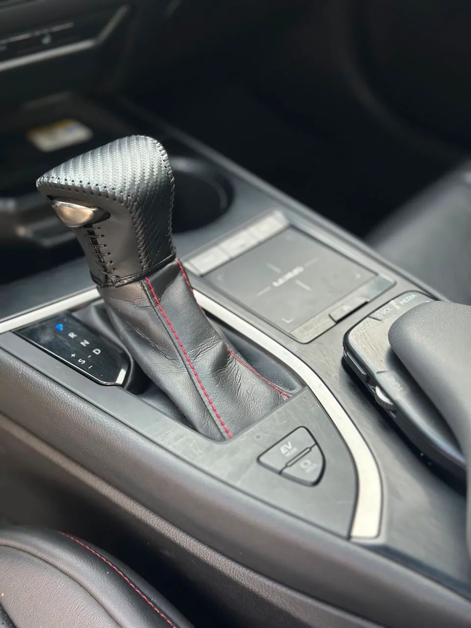 Lexus UX-250h F-sport 2.0 16V Aut.(hybrid), foto 11 de 20
