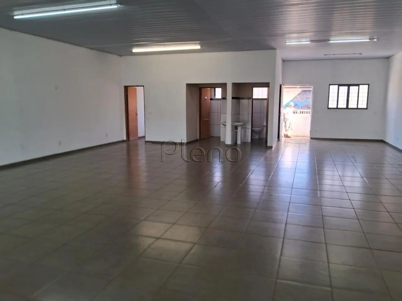 Salão para alugar em Indaiatuba, Jardim Hubert, com 237 m² - Foto 3