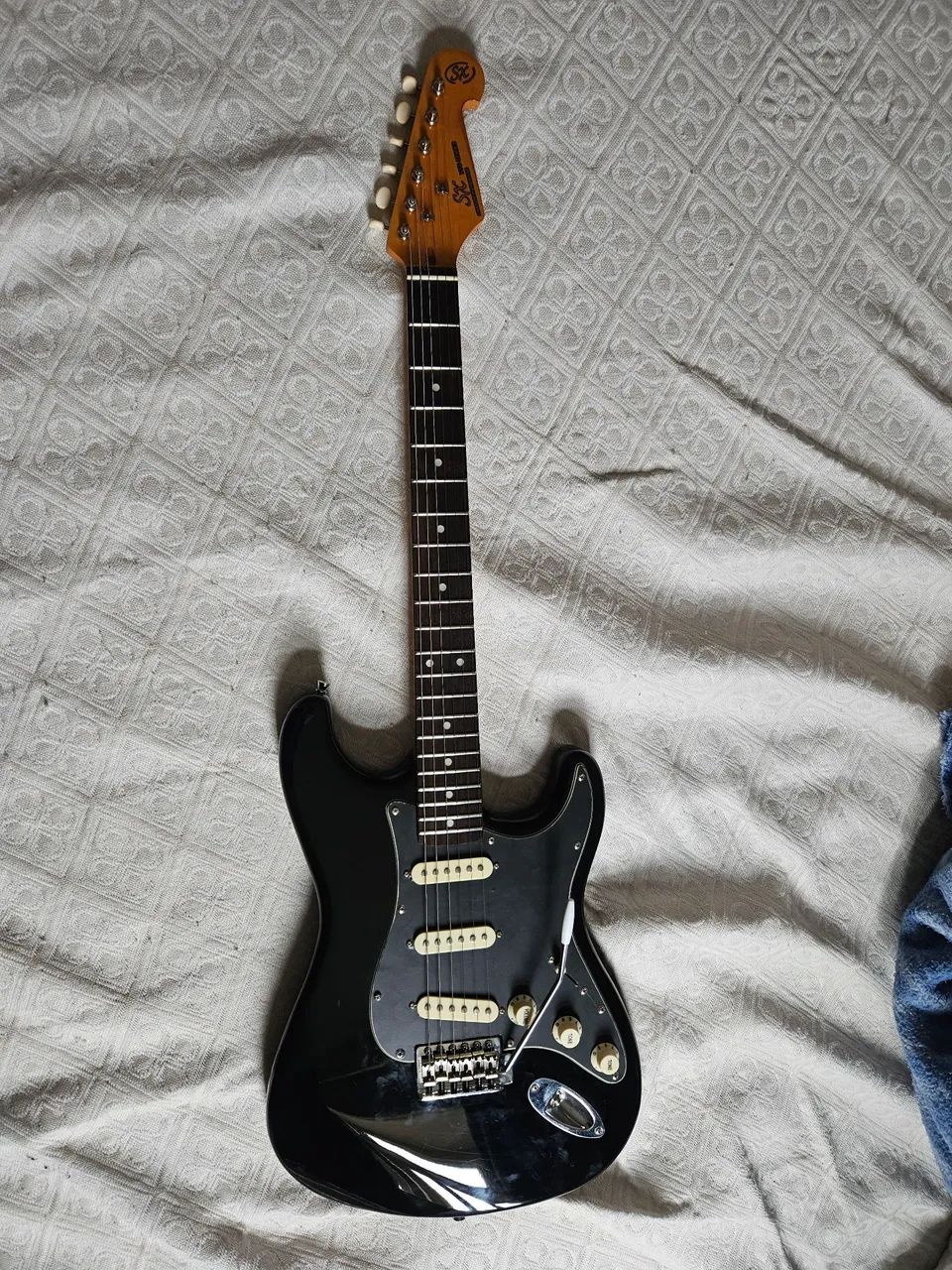Stratocaster SX sst62 com upgrades 