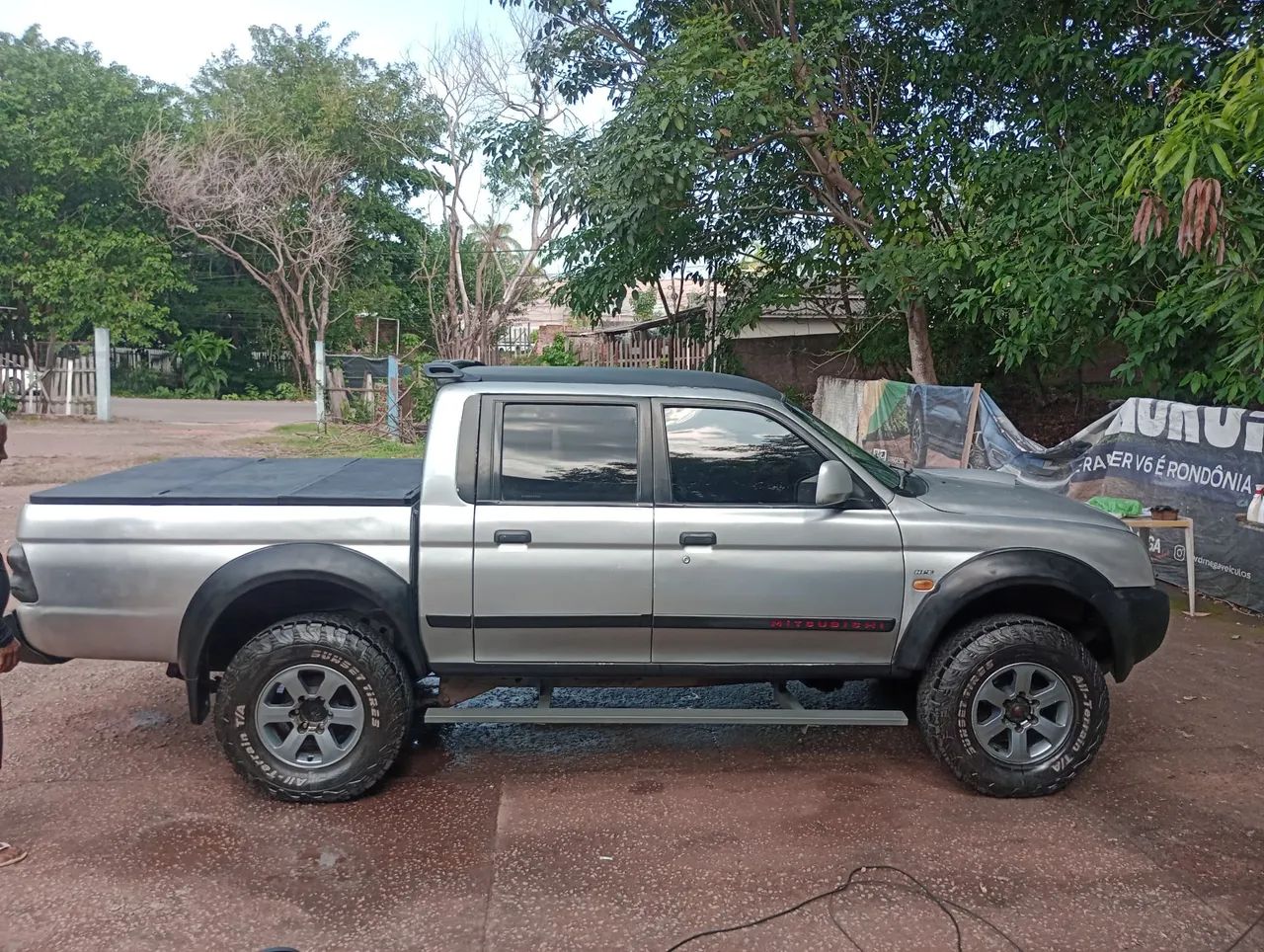 Mitsubishi L200 L200 OUTDOOR HPE 2.5 4x4 CD T.Dies. Mec. 2012