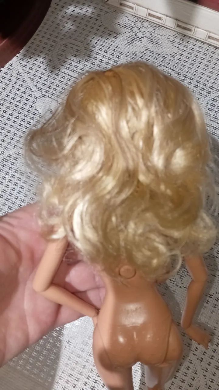 Barbie  articulada Swappin styles - Foto 3