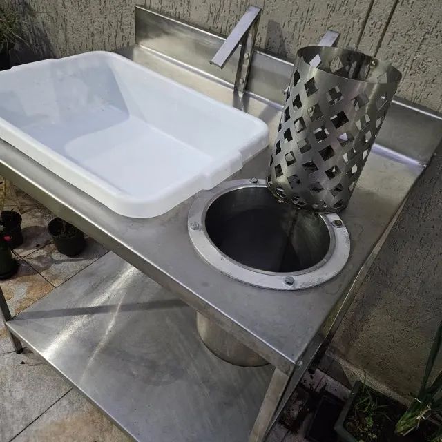 Mesa para Empanar Frango Frito 90Cm  Nova Ind (usada) estudo troca 2300 - Foto 2