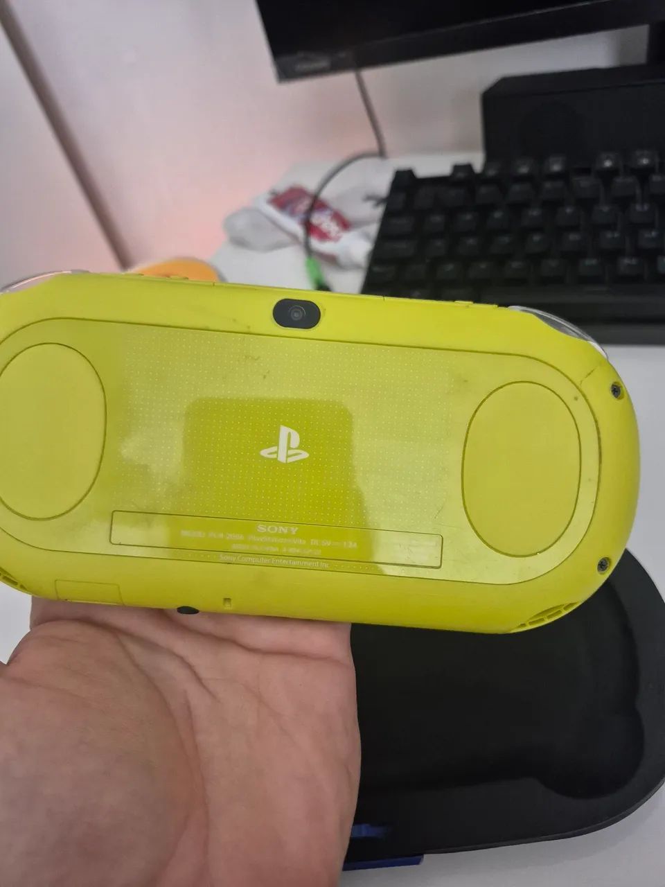 PSVita Original Desbloqueado Com Caixinha Para Guarda-lo  - Foto 3