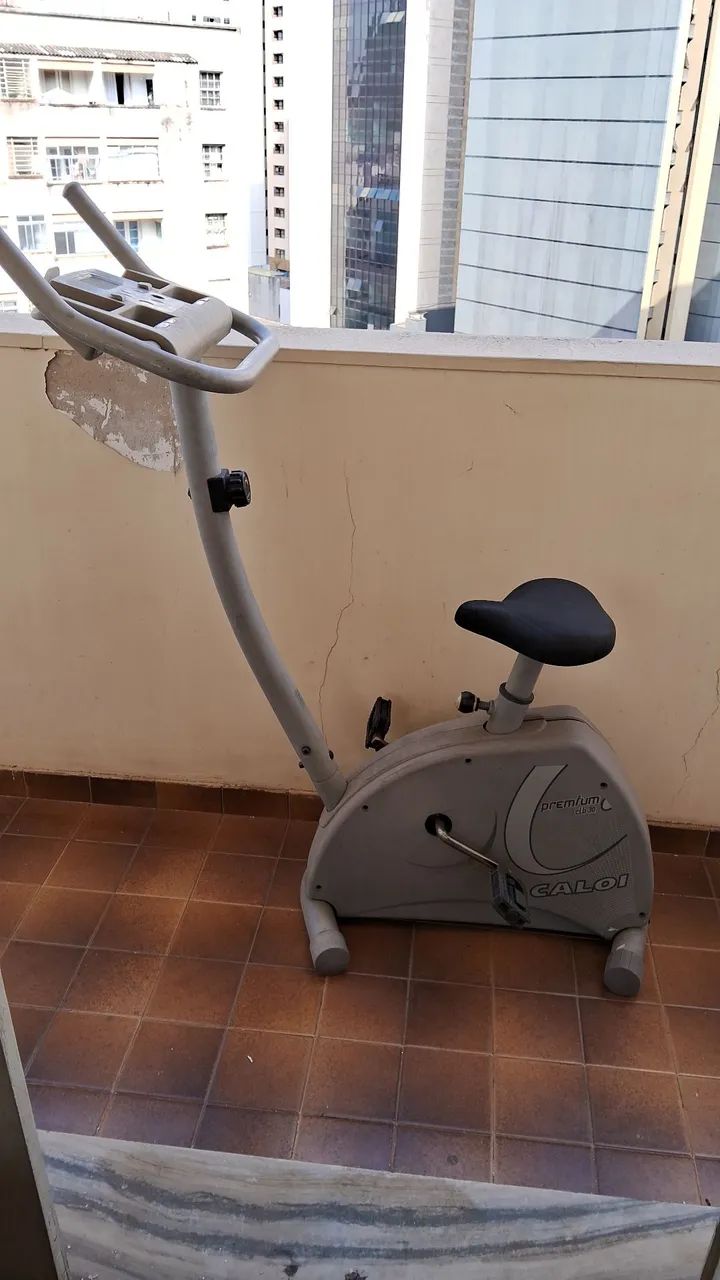 Bicicleta ergométrica  CALOI CLB 30 