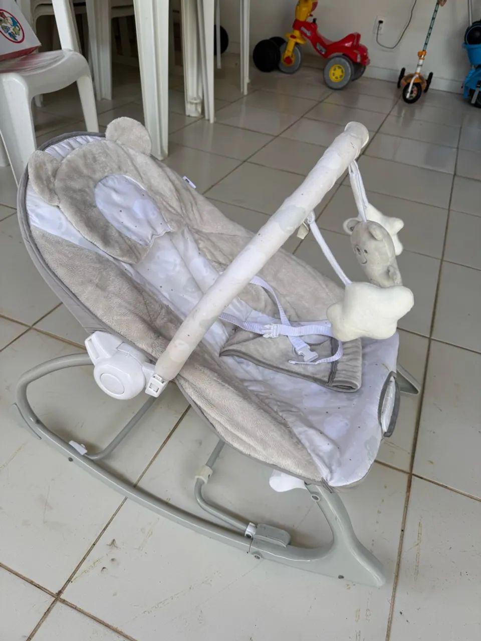 Cadeirinha de balanço para bebê. - Foto 3