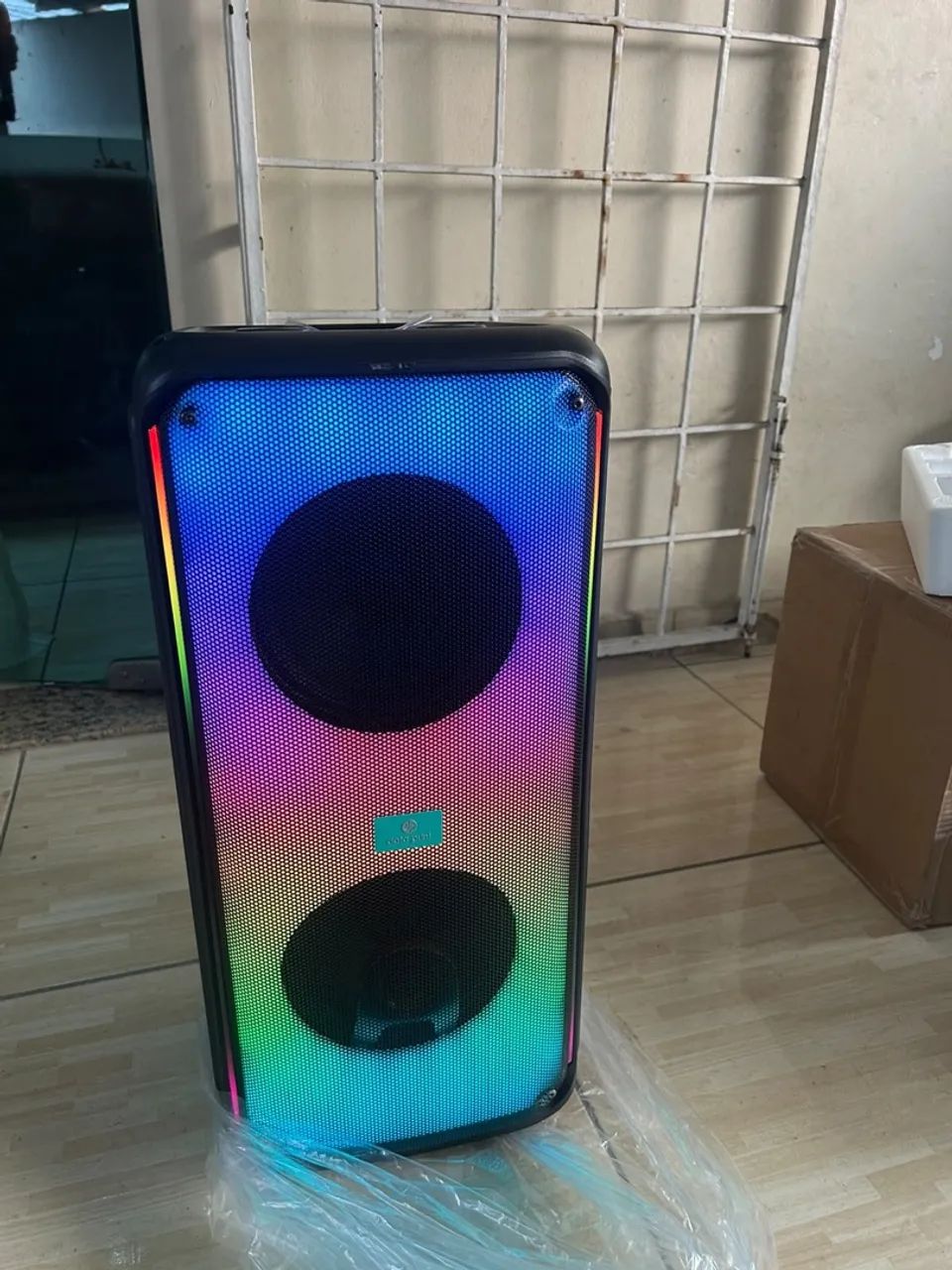 CAIXA DE SOM BLUETOOTH NOVA!!  - Foto 2