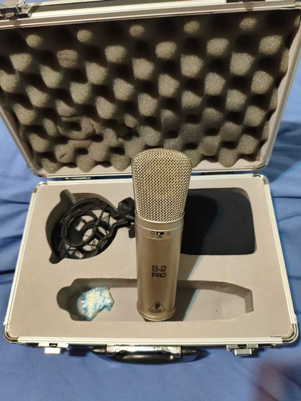 Microfone Condensador Behringer B2 Pro
