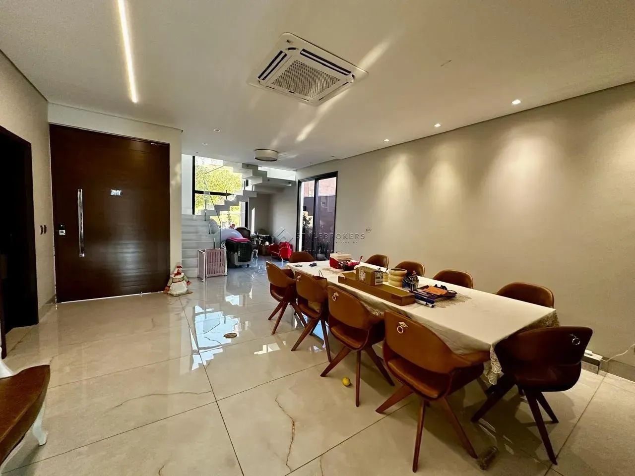 Sobrado, Condomínio Villa Jardim, 480m² com 5 quartos, Cuiabá/MT - Foto 3