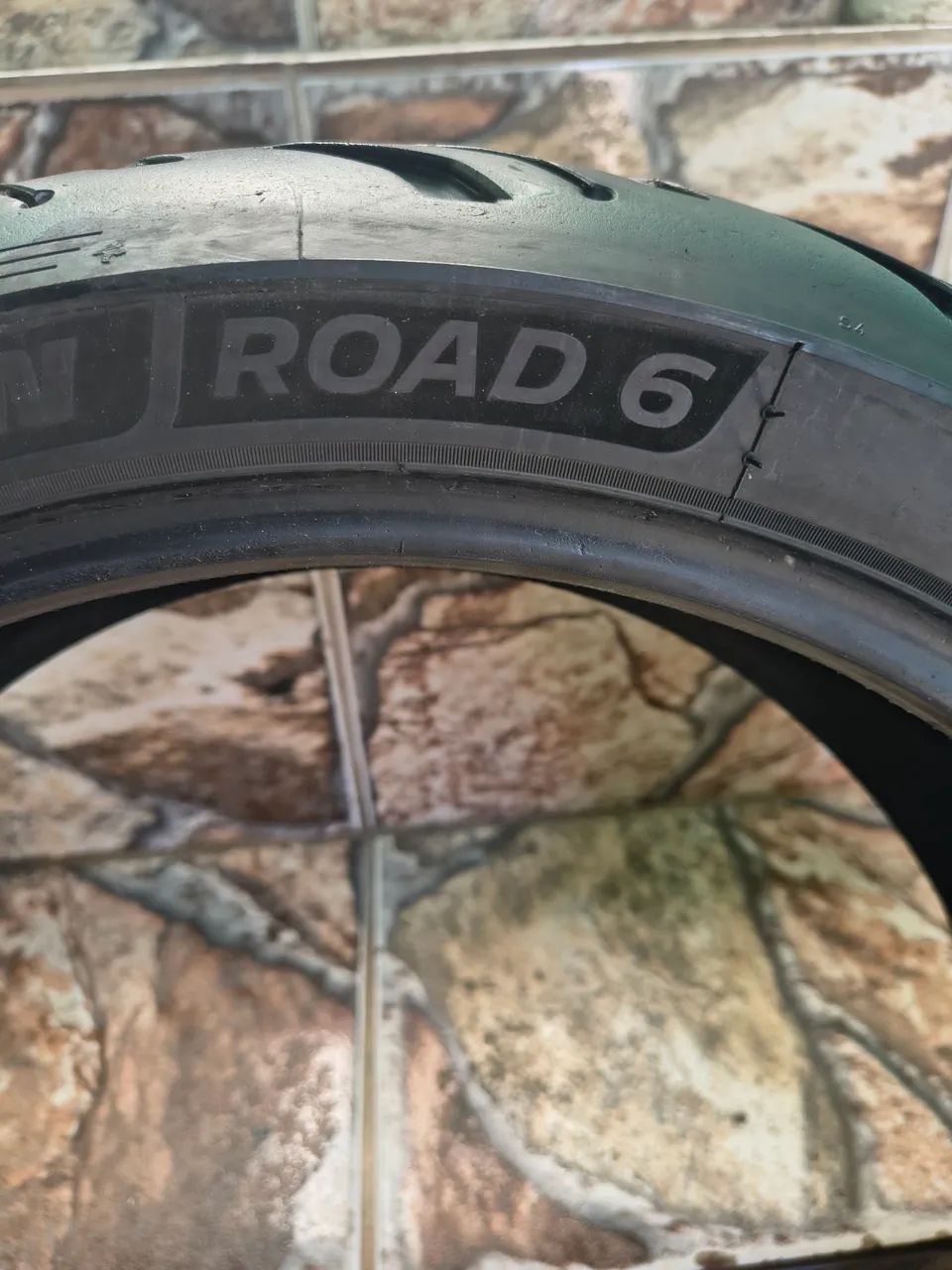 Pneu Michelin pra mota - Foto 2