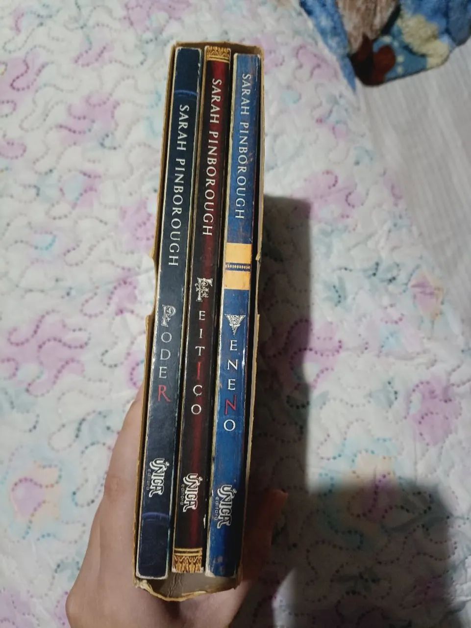 BOX SAGA ENCANTADAS - Foto 4