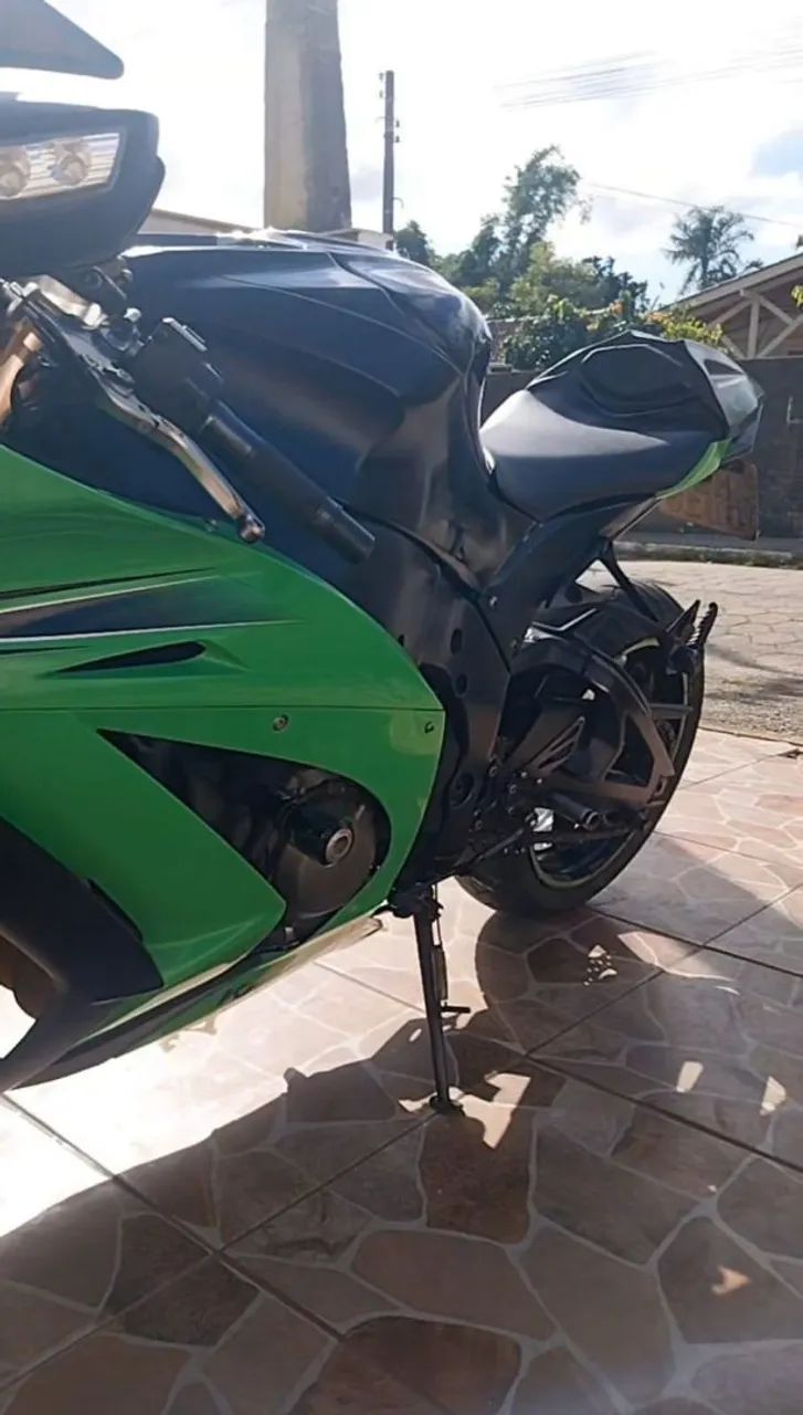 Kawasaki Zx-10/ Zx-10r 1000cc 2011 - 1495319454 | OLX