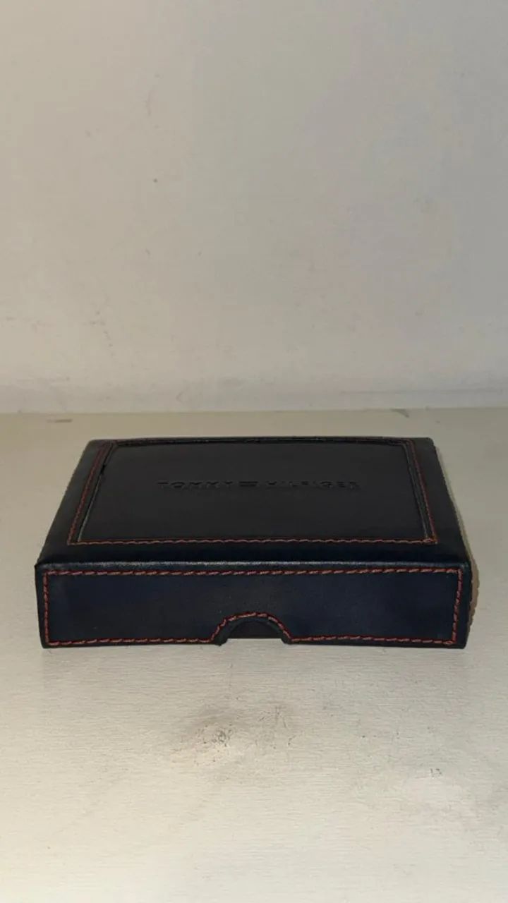 Case Carteira Tommy Hilfiger Original - Excelente Estado - Foto 2