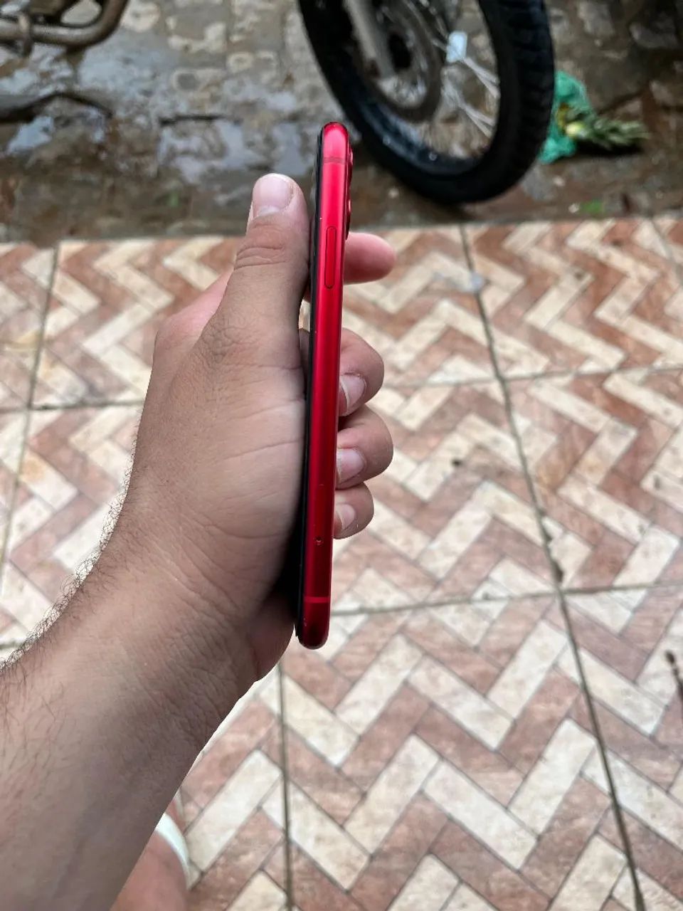 Iphone 11 red - Foto 3