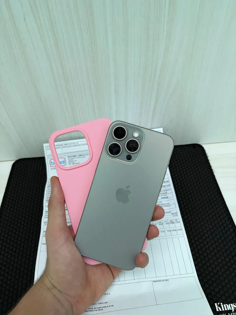 iPhone 15 Pro Max 256gb Com Nota Fiscal - Celulares e Smartphones