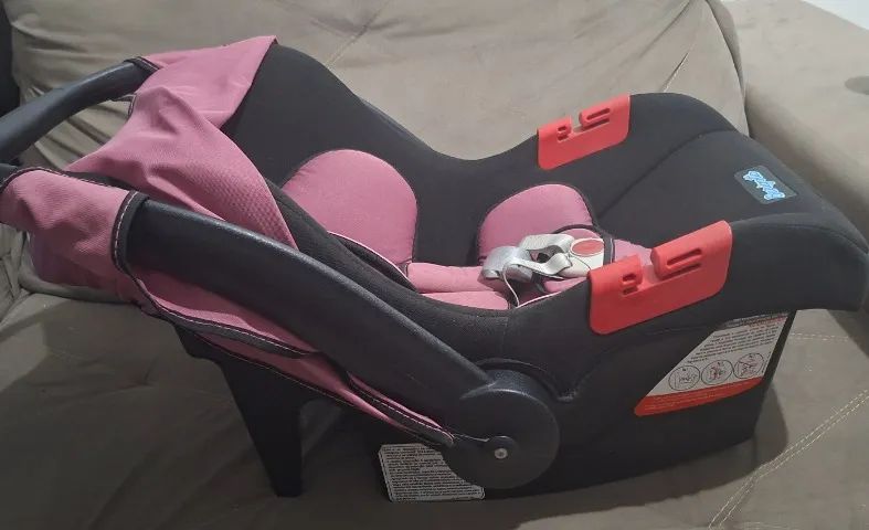 Bebê conforto com base para acoplar ambos marca Burigotto - Foto 4