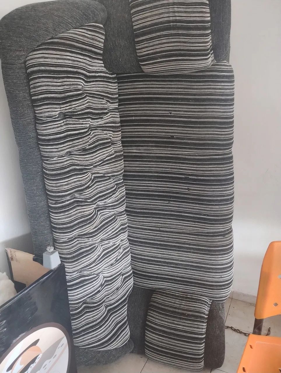 Sofa in good condition419420992680775681