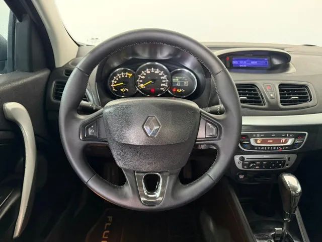 Renault Fluence Sed. Dynamique 2.0 16V Flex Aut. 2014 - Foto 4