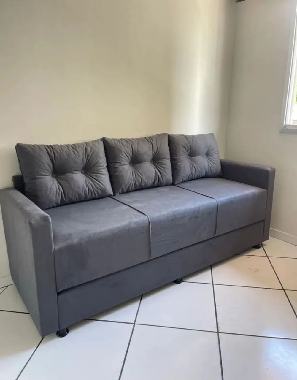 Lindo SOFÁ CAMA 2 em 1 com almofadas Capitonê,  - Foto 4