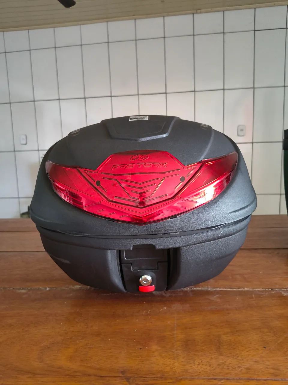 Vendo Baú para moto 