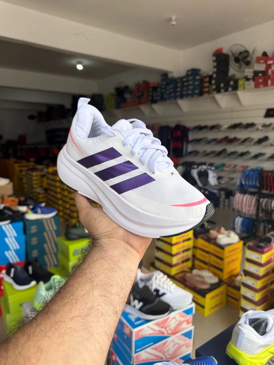 Tênis adidas premium - Foto 3