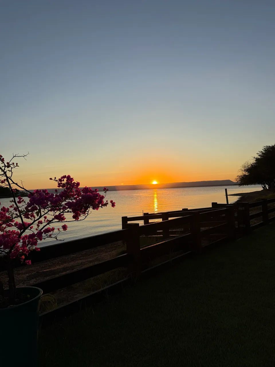 Aluguel chácara luzimangues - beira lago - Foto 2