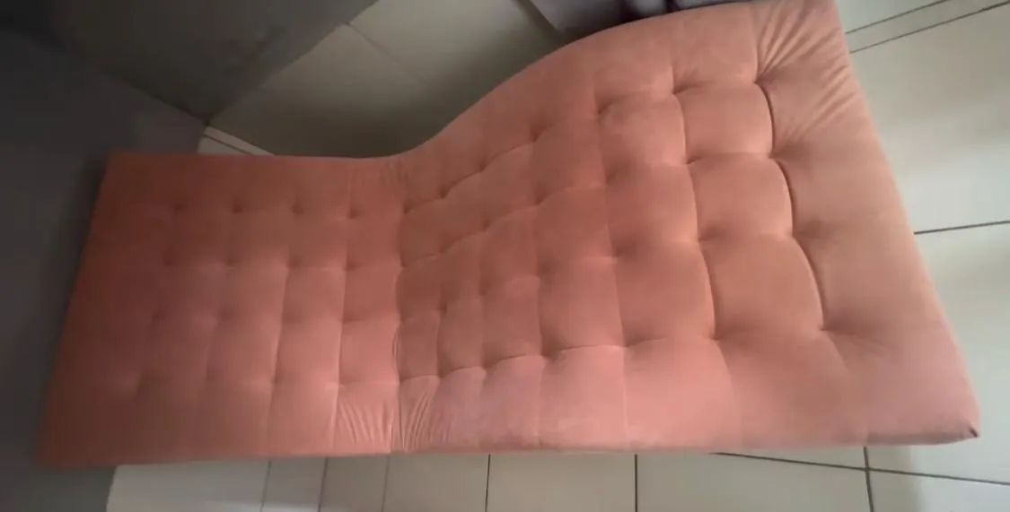 Vendo uma poltrona semi usada