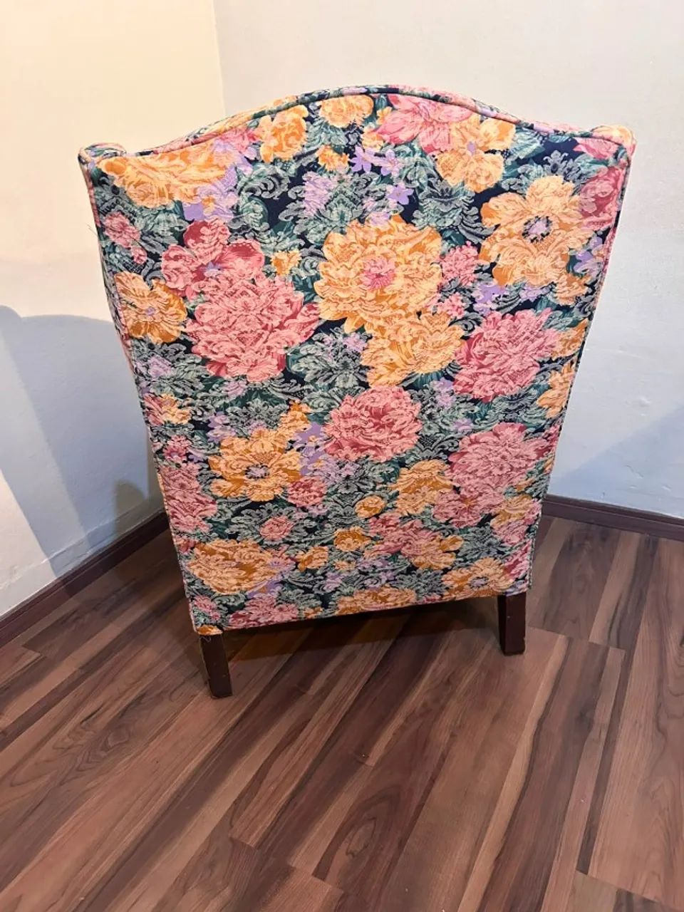 Poltrona Bergère Clássica Estofada - Excelente Estado - Foto 4