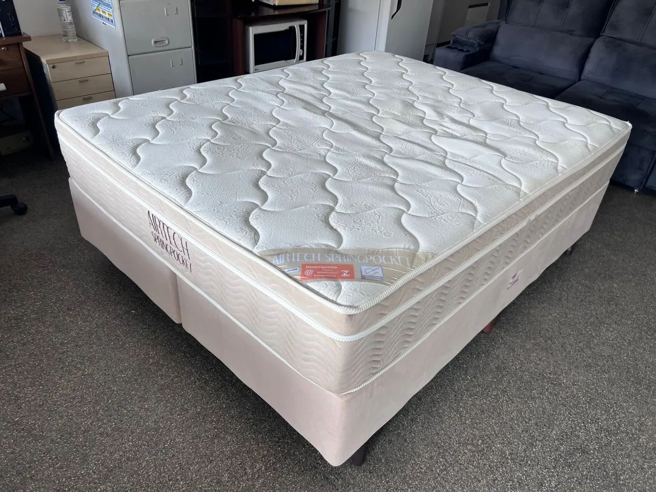 Cama box Queen size Colchão Ortobom molas ensacandas  - Foto 2