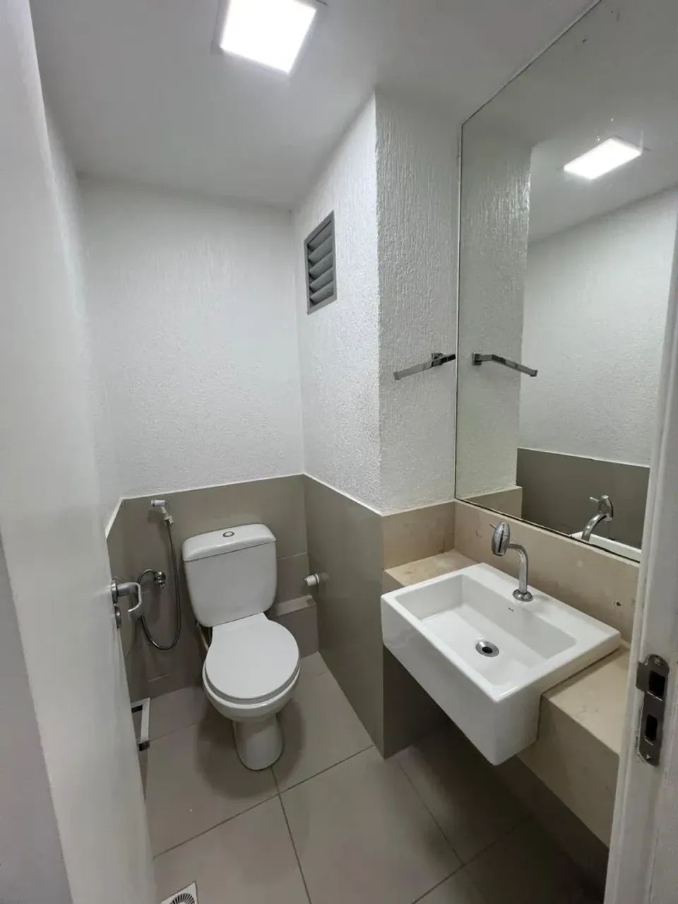 Sala comercial com 32m2, mobiliada, ar condicionado, Pátio Dom Luís. - Foto 4