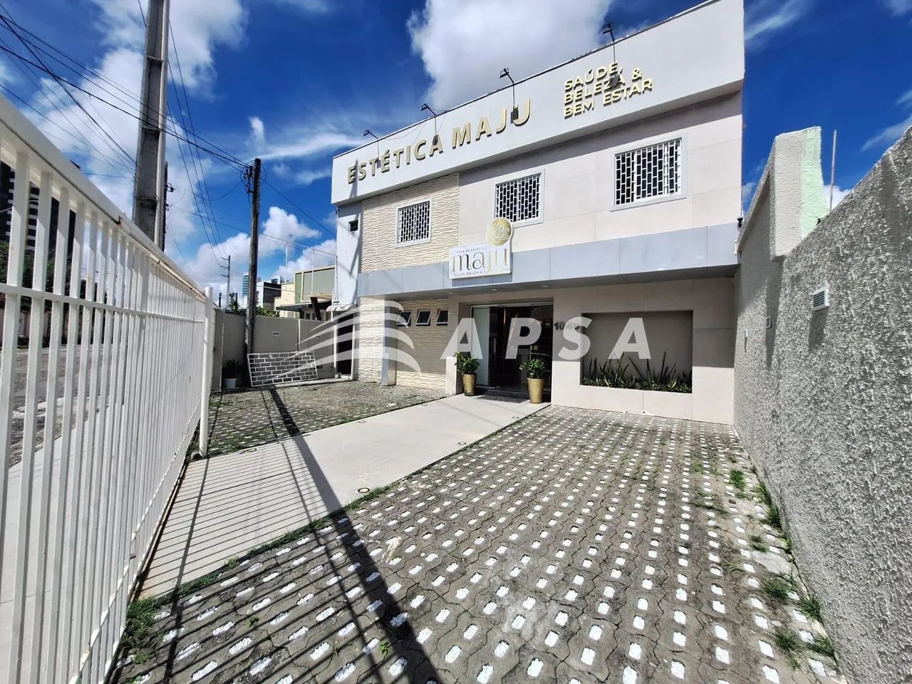 PRÉDIO COMERCIAL NO BAIRRO DE FÁTIMA COM ESTRUTURA COMPLETA E PREPARADA PARA ATIVIDADES NA