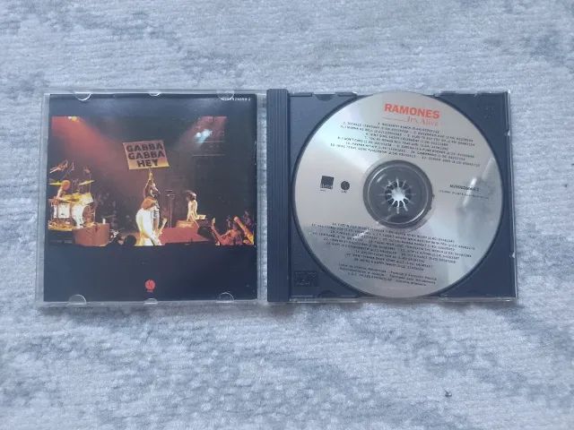 CD Ramones Its Alive - Foto 2