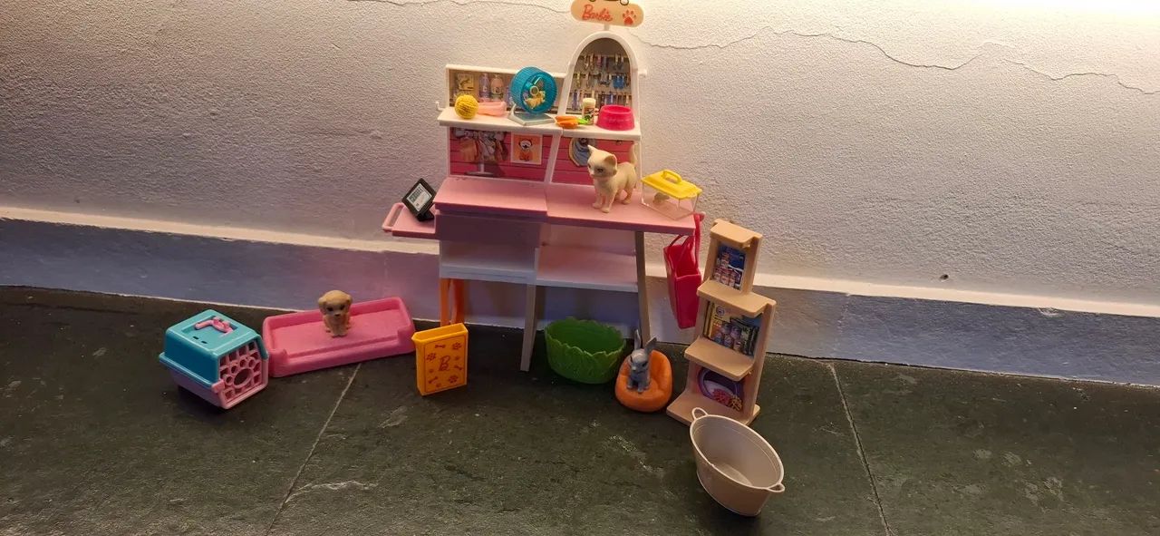 Barbie pet shop
