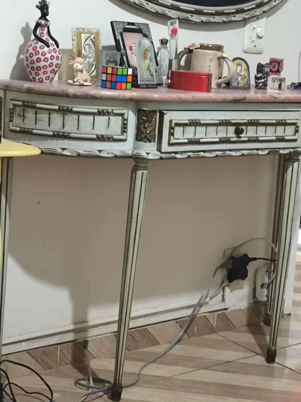 Penteadeira chipandele perfeito estado  - Foto 3