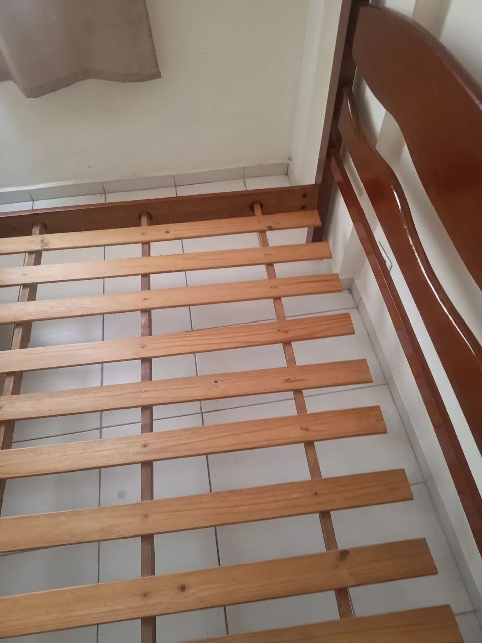 Cama de madeira maciça  - Foto 2